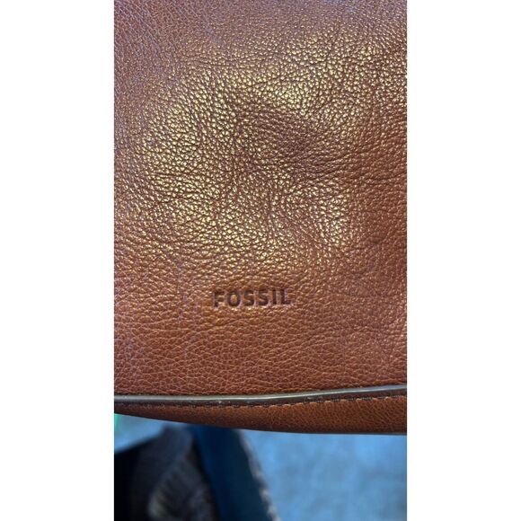 Fossil Talia Hobo Shoulder Bag - Picture 9 of 9